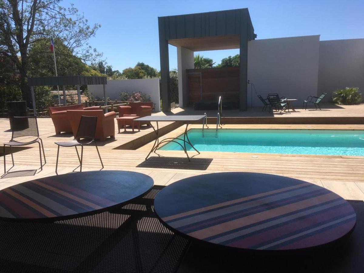 Extérieur, jardin, volume sauna