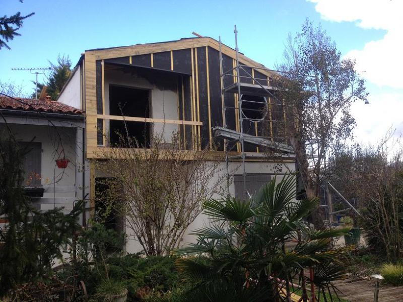 Pose de la toiture et de l'écran pare-pluie