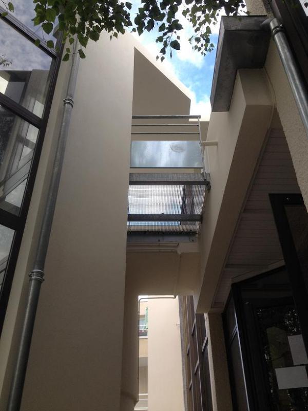 Ascenseur privatif et patio étage