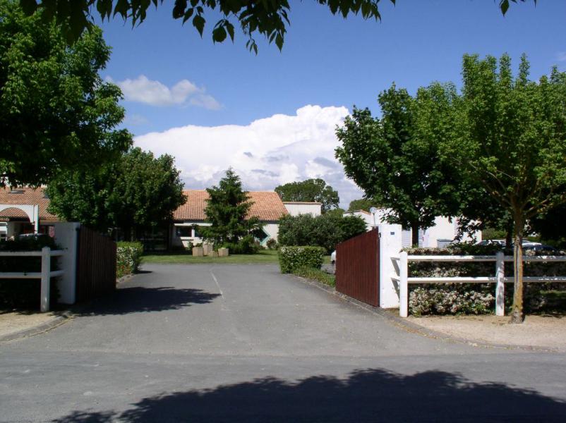 Entrée sud du terrain avant travaux