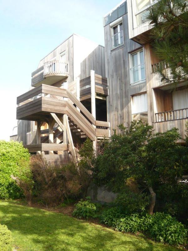 Façade et escalier réhabilités